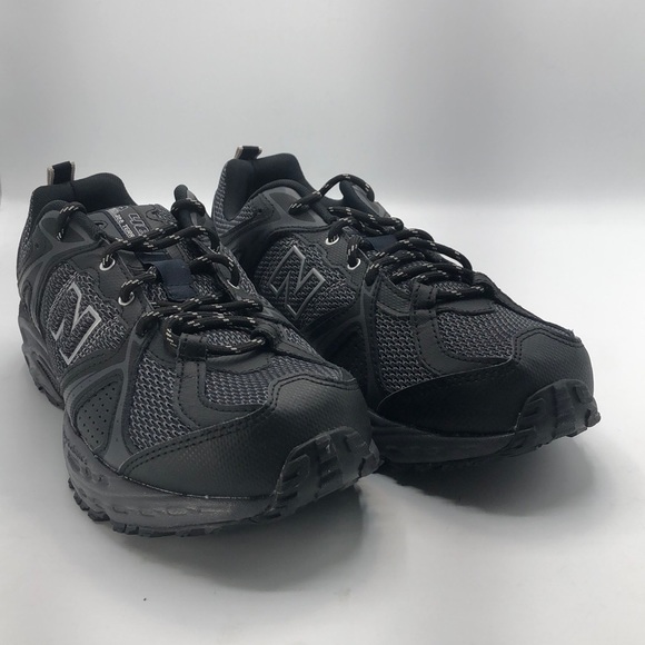 trail running shoes 4e width